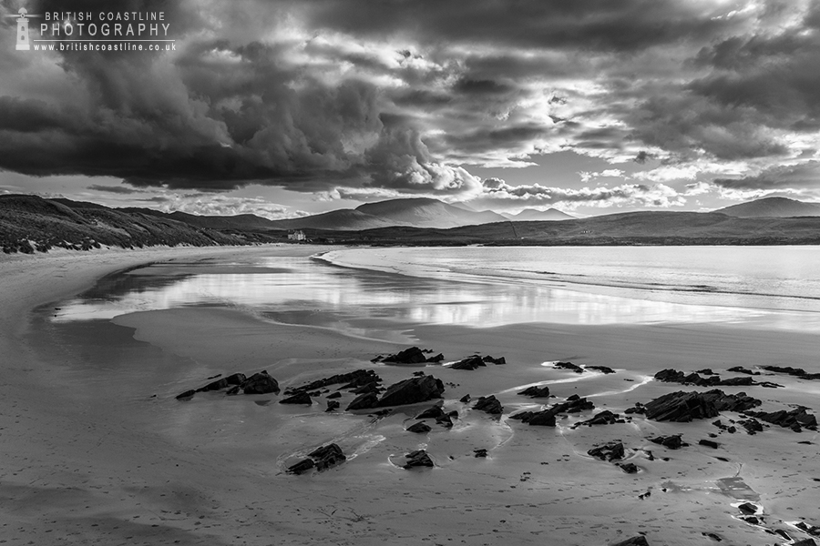 Balnakeil Bay, black & white, rocks, sweeping bay, mountains, moody clouds