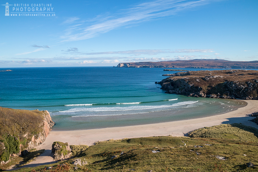 Ceannabeinne Beach, Scotland, sandy, small waves, blue sea